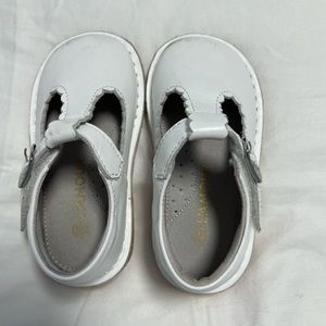 L'amour Shoes Selina Scallped T-strap Mary Jane